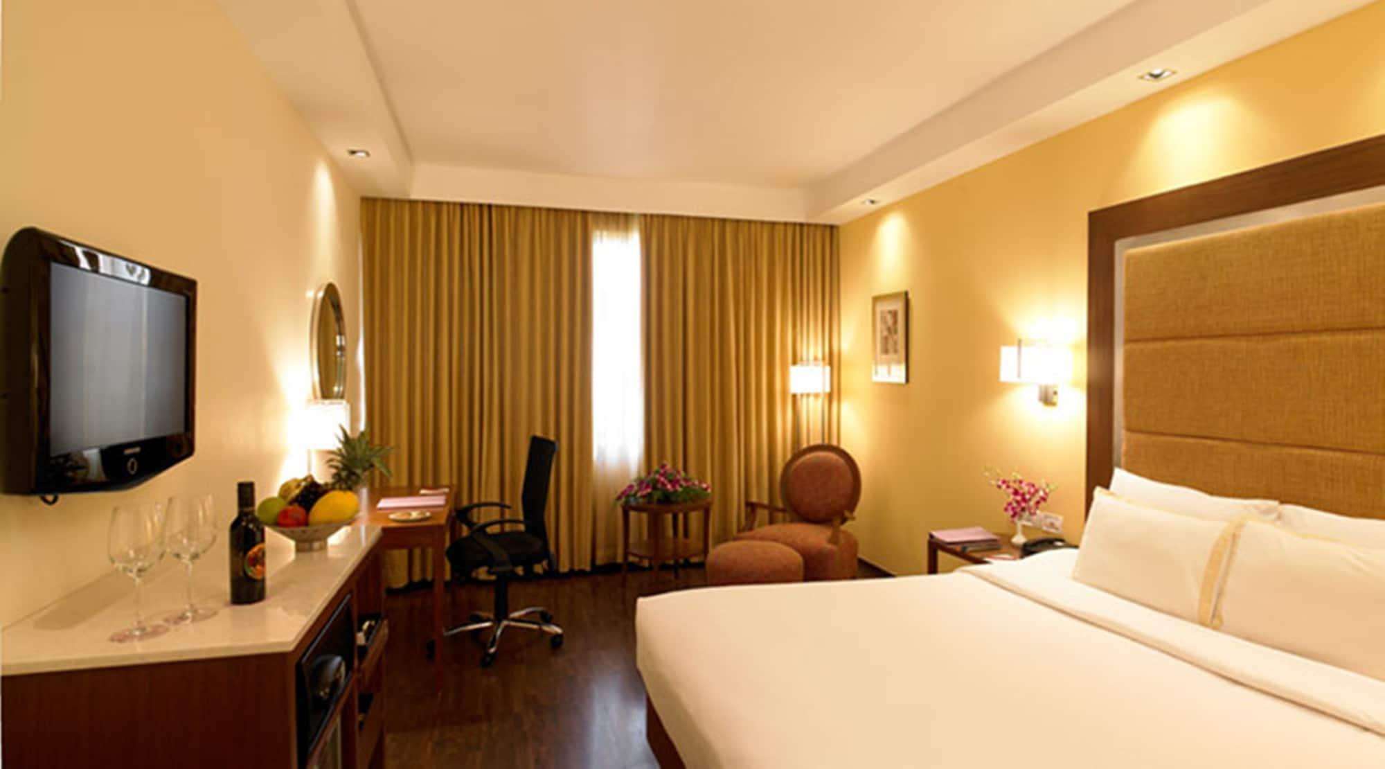 Royal Orchid Central Bangalore, Mg Road Екстер'єр фото