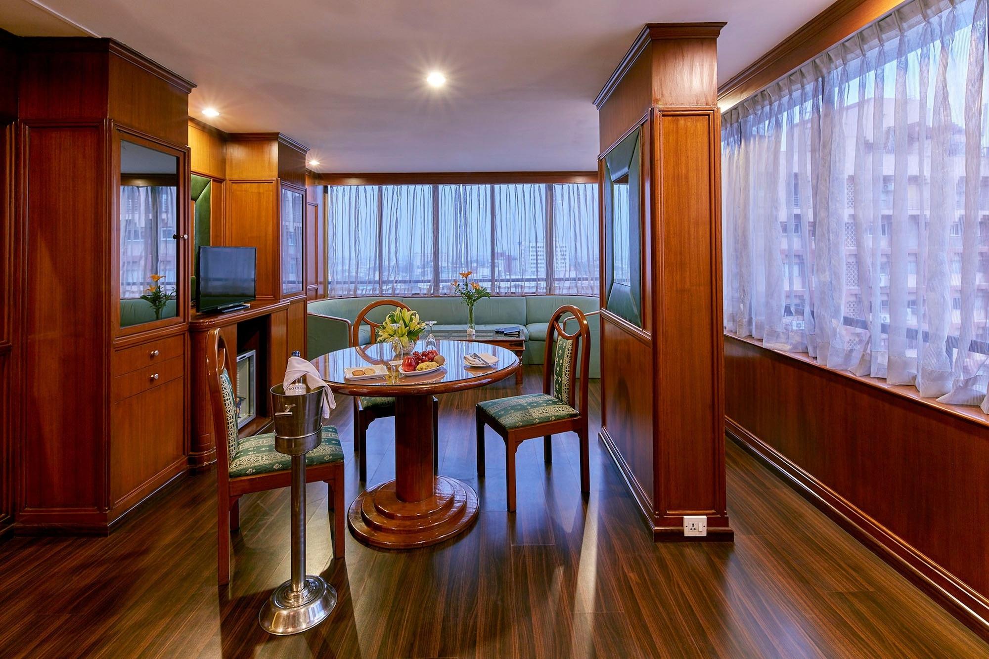 Royal Orchid Central Bangalore, Mg Road Екстер'єр фото