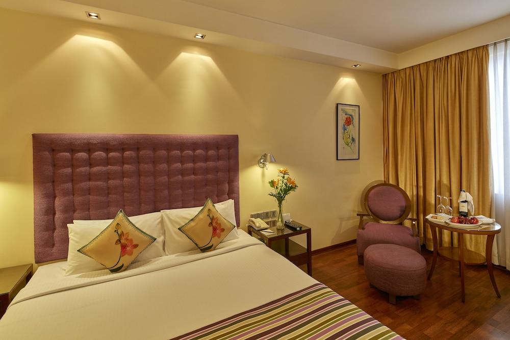 Royal Orchid Central Bangalore, Mg Road Екстер'єр фото