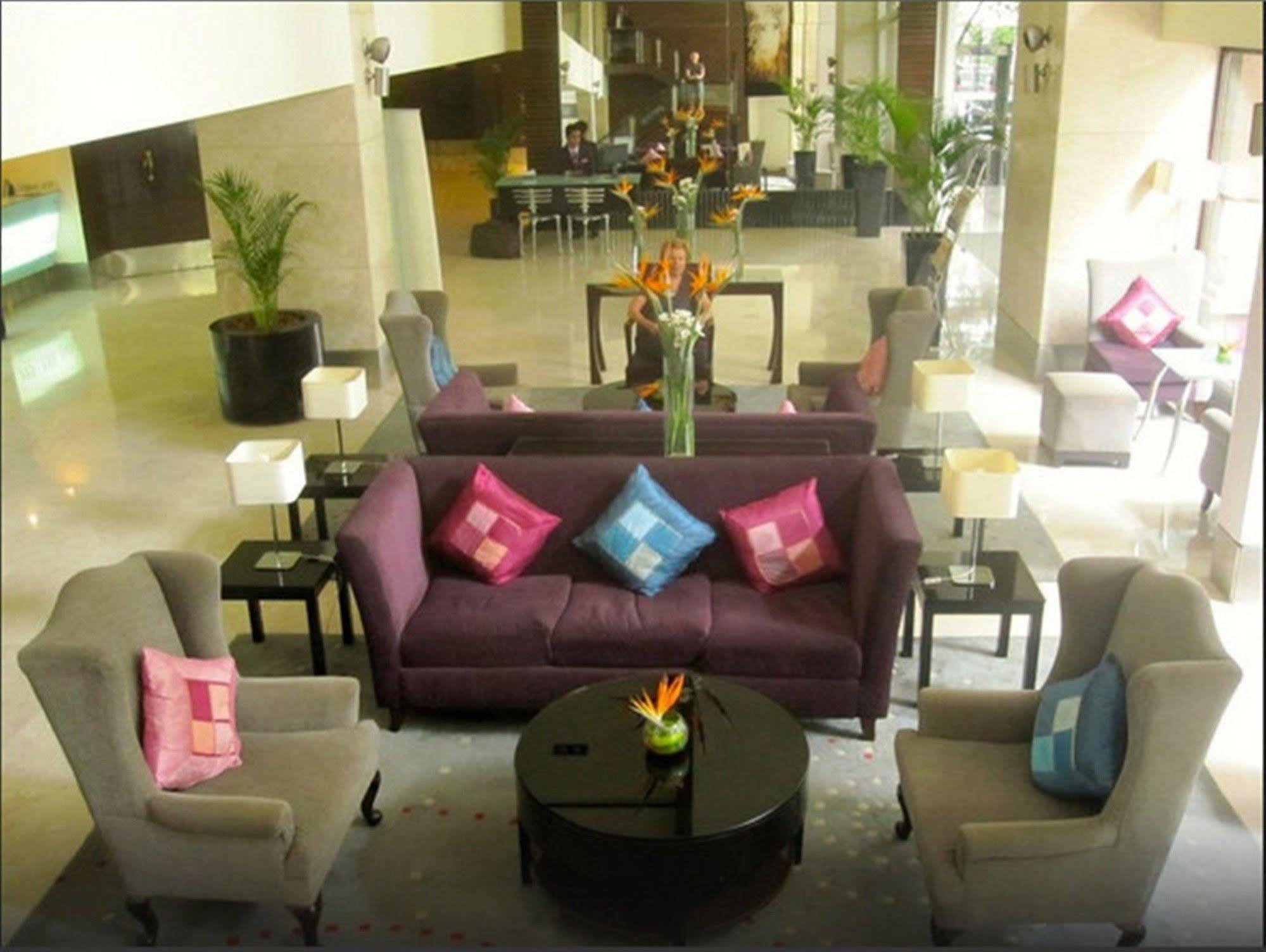 Royal Orchid Central Bangalore, Mg Road Екстер'єр фото
